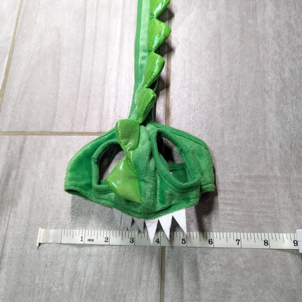 Pet dinosaur costume for cat or small dog